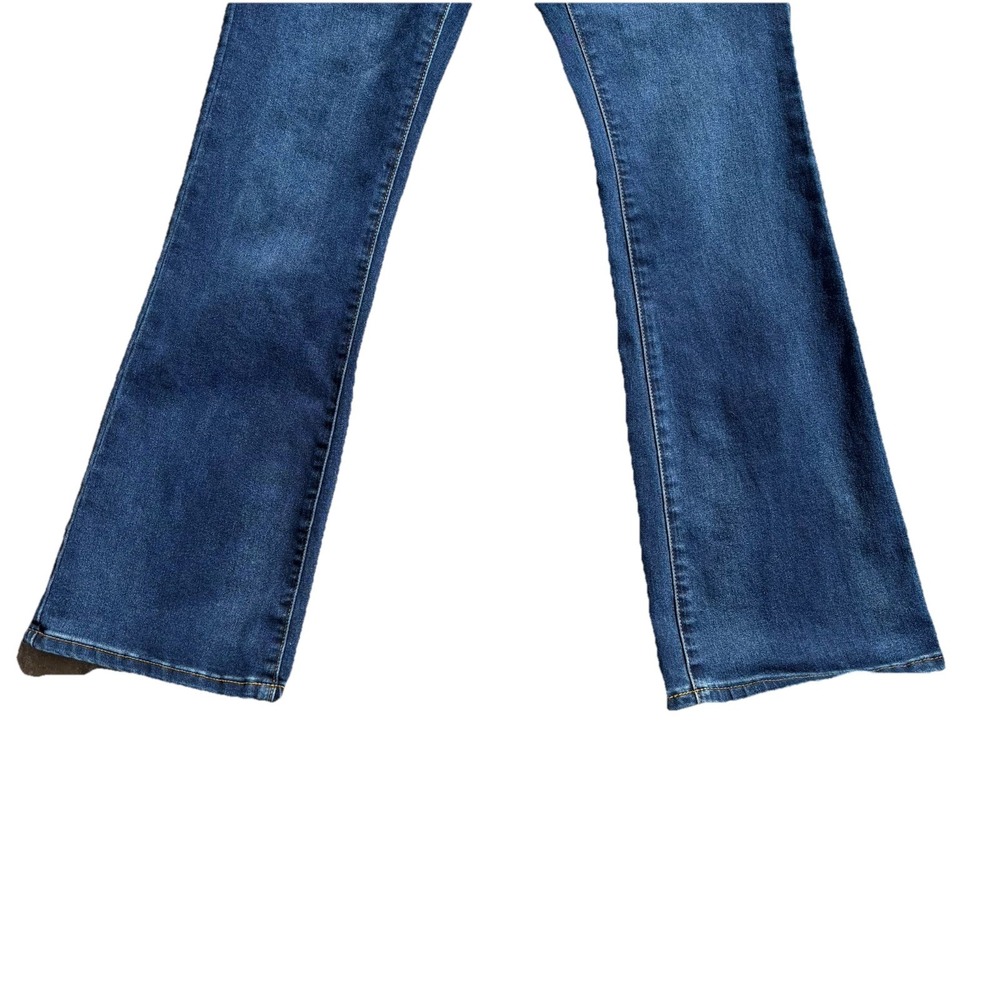 DG2 Diane Gilman Jeans Size 8/30x31 Bootcut Stretch Denim Blue Jeans Women's - Picture 8 of 10